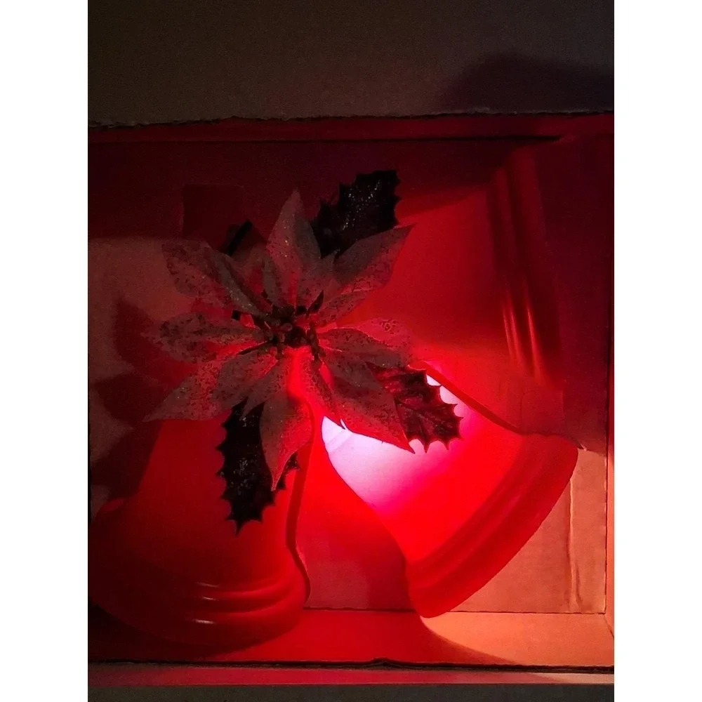 Vintage TIMCO Twinkling Bells Illuminated Bell Cluster Lighted Musical Christmas
